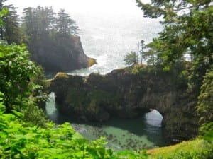 natural bridge on Oregon coast