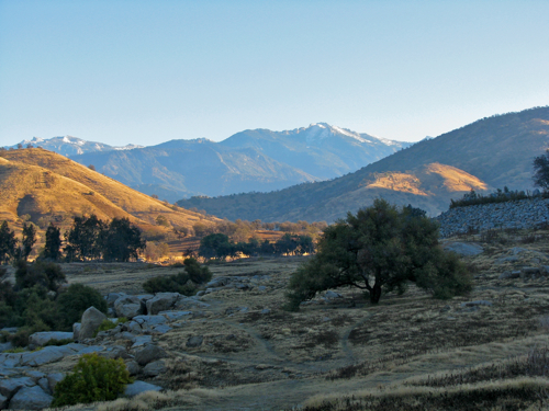 view from Kaweah Lake